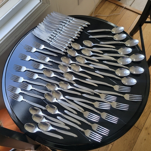 Oneidacraft premier stainless flatware - Picture 2 of 7